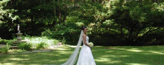 Bride Posing at Holly Hedge Estate