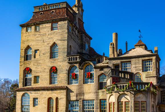 The Holidays at Fonthill Castle