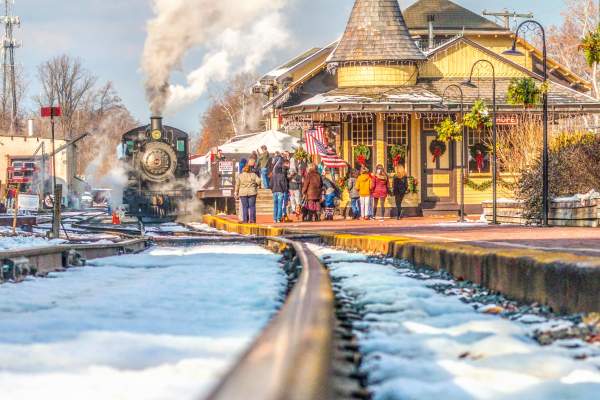 Good Morning America Visits New Hope, Bucks County, One of the Top Christmas Towns in America
