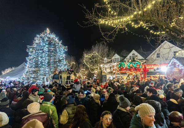 America's Oldest Christmas Tree Lighting
