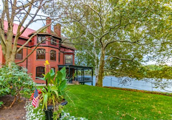 Mansions Along the Delaware