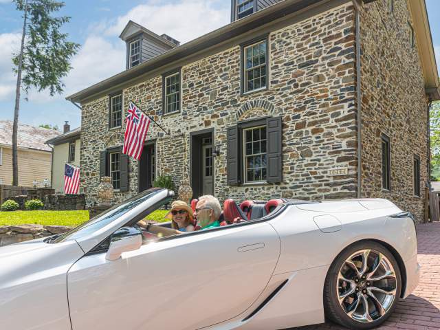 Stone house driving tour
