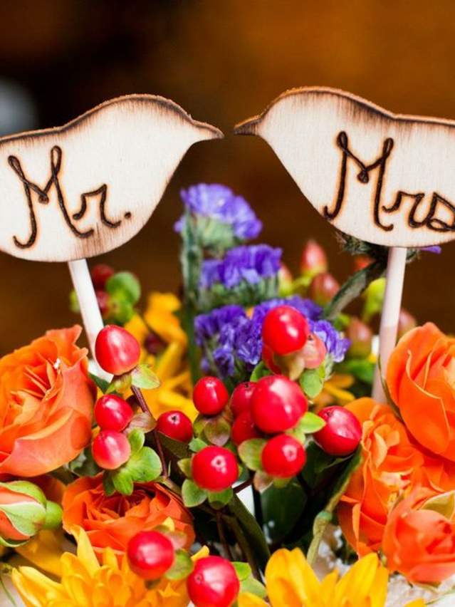 Cake toppers at Peddler's Village
