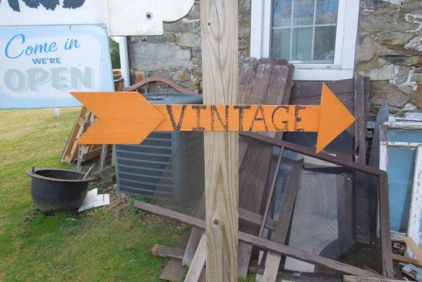 Fab Finds vintage sign