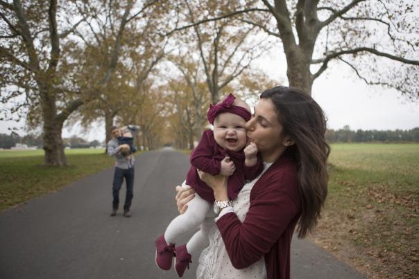Fall family photo in Tyler Park