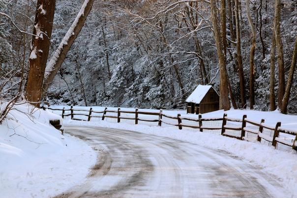 Winter roadway in Bucks County