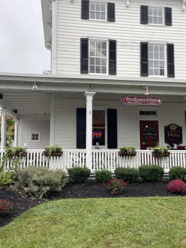 Gilmore Girls Blog- Pat's Colonial Kitchen