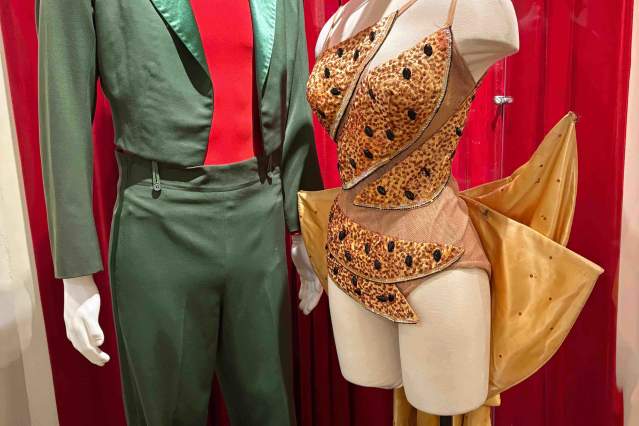 Holly Jolly Days @ Behringer-Crawford Museum