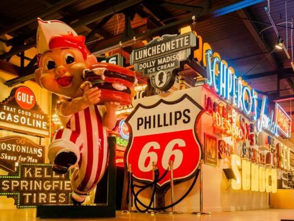 American Sign Museum