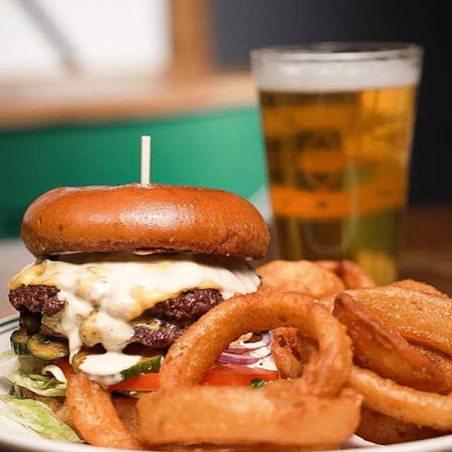 W Bar + Bistro