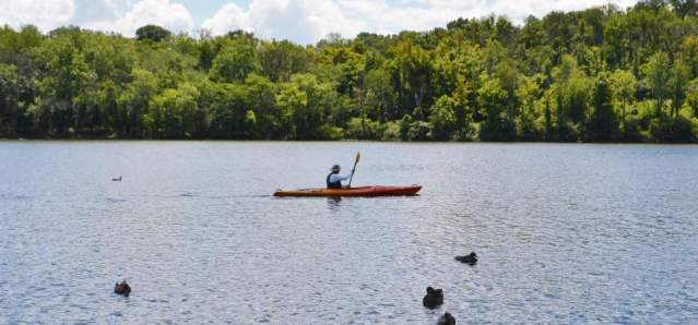 Person kayaking on the lake at Winton Woods (photo: Great Parks of Hamilton County)