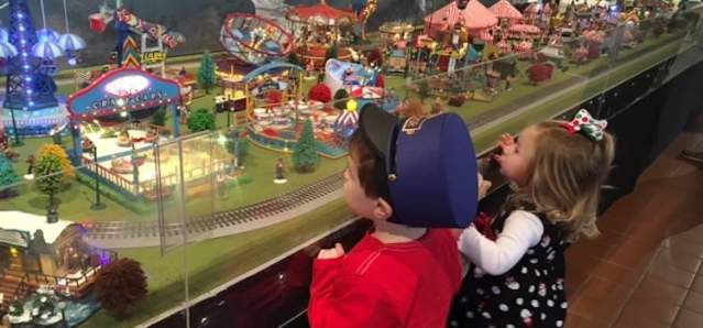 kids%20and%20trains