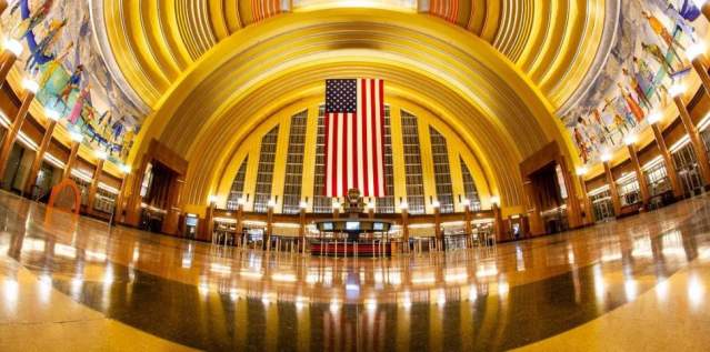 Cincinnati Museum Center at Union Terminal (photo: @photogdslavey)