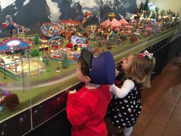 kids%20and%20trains