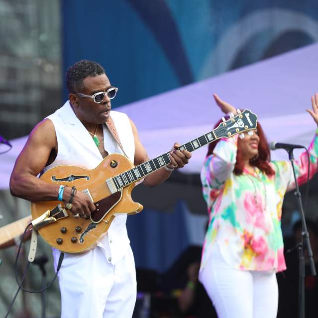 Cincinnati Music Festival - Guitar Player and Female Singer
