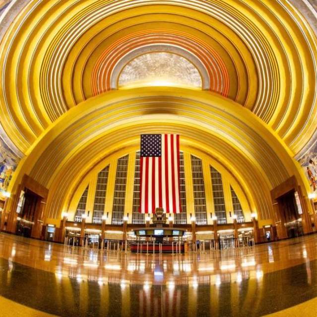 Cincinnati Museum Center at Union Terminal (photo: @photogdslavey)