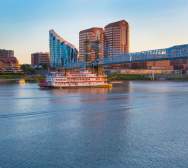 BB Riverboat Skyline Roebling