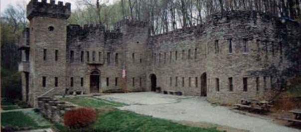 Loveland Castle (photo: Laura Hoevener)