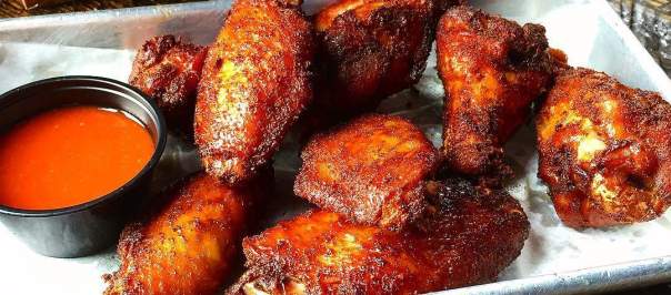 smoke-justis-wings-sauce-chicken-dinner-eat-bar-cincyfoodlover