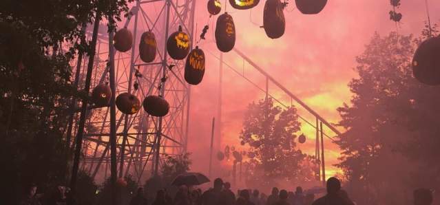 Halloween Haunt at Kings Island (photo: @cook.christian)