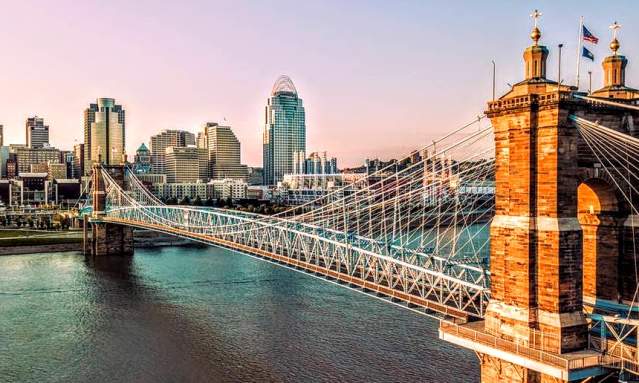 freedom center and roebling suspension bridge