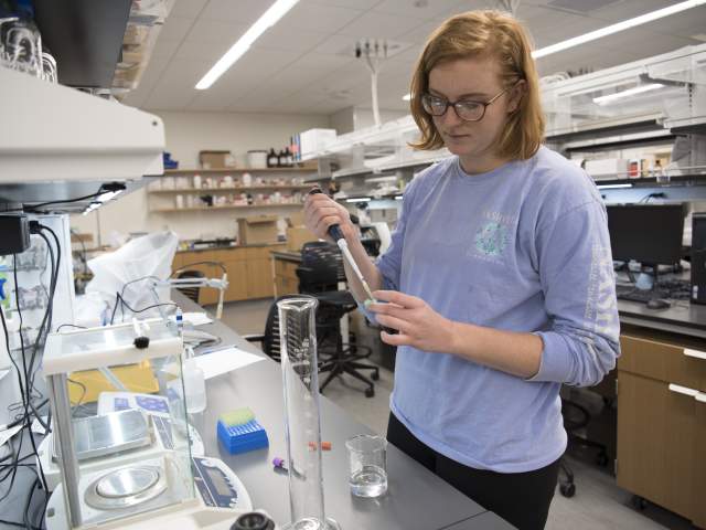 A student works in a lab at the NKU Health Innovation Center.