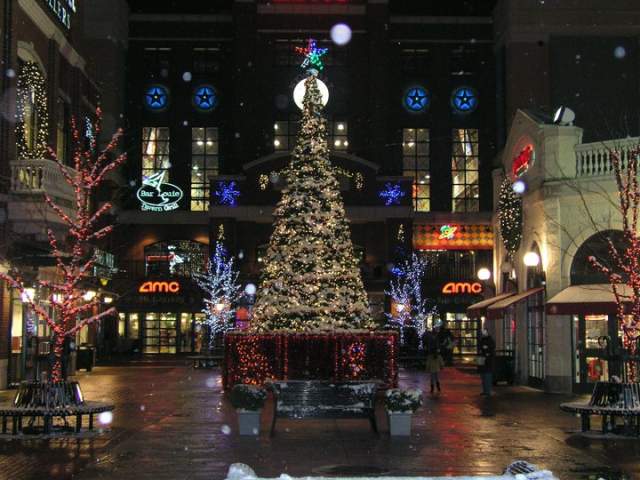 newport levee christmas