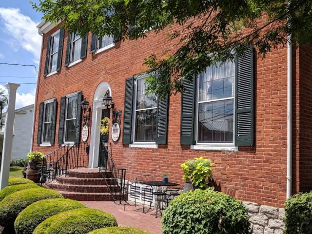 Exterior shot of Federal style building from 1822 that Tousey House Tavern is located in.