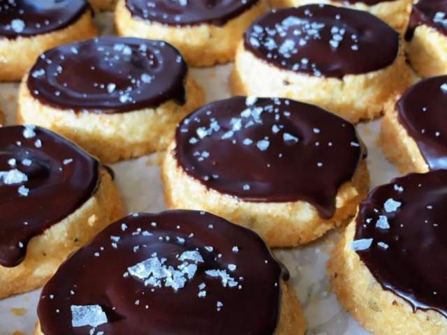 Sweet treats at Brown Bear Bakery (photo: @brownbearbakery)