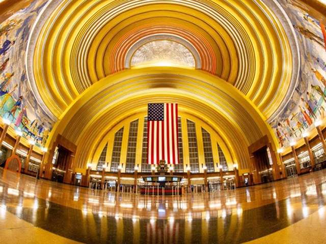 Cincinnati Museum Center at Union Terminal (photo: @photogdslavey)