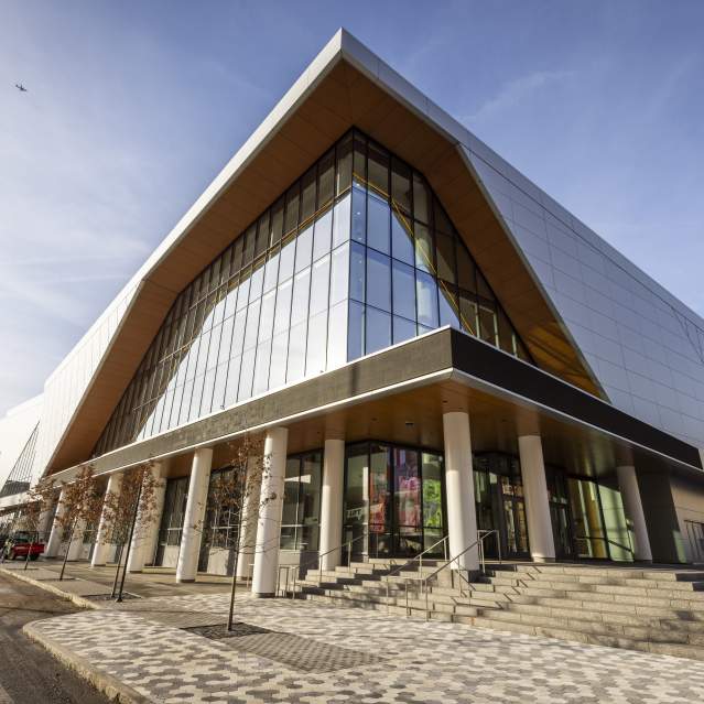 5th and Elm Exterior