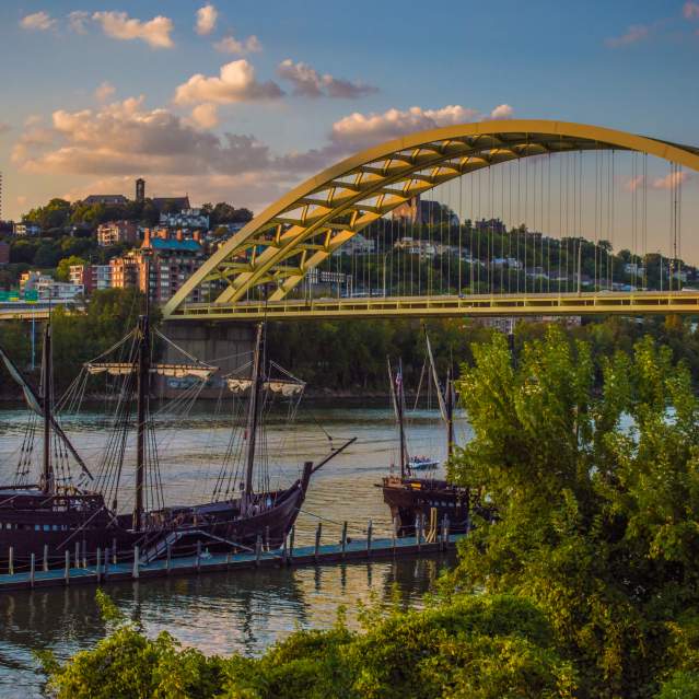 Big Mac Bridge - Replica Ships and Mt Adams