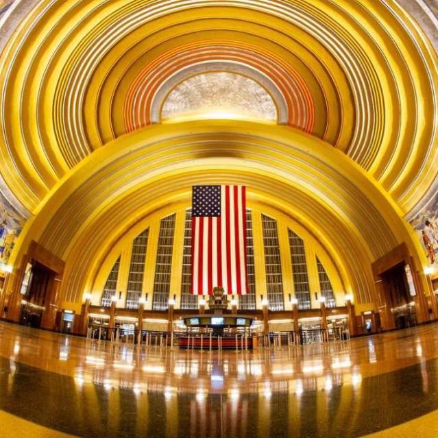 Cincinnati Museum Center at Union Terminal (photo: @photogdslavey)