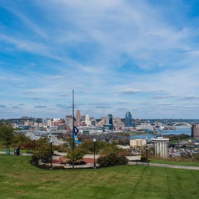 Cincinnati Skyline photo from Devou Park (photo: Louis Rideout)