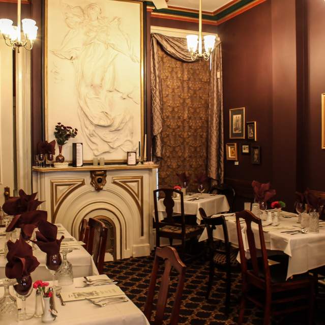 Dining room inside of a Cincy bed and breakfast