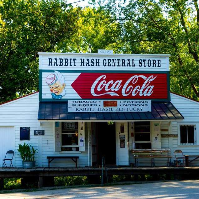Rabbit Hash General Store