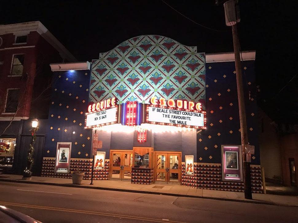 Esquire Theatre (photo: @themadgabber) Esquire Theatre (photo: @themadgabber)