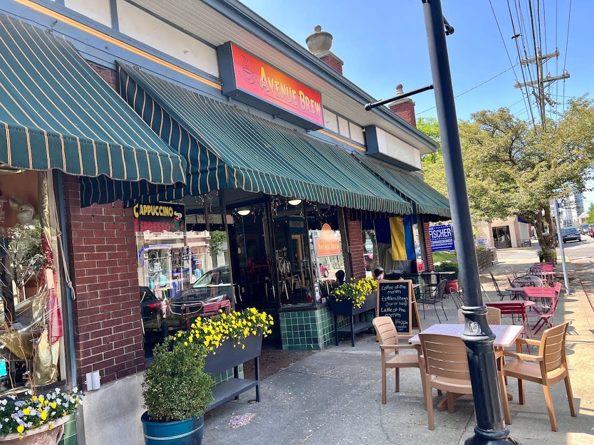 Avenue Brew's patio by Jenny Infosino