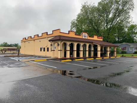 El Puente Mexican Grill - Exterior