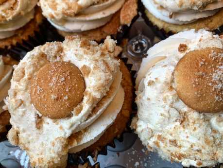 KSquaredCupcakes-BananasOver