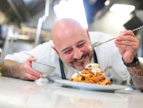 Luce Secondo-Chef with Pasta