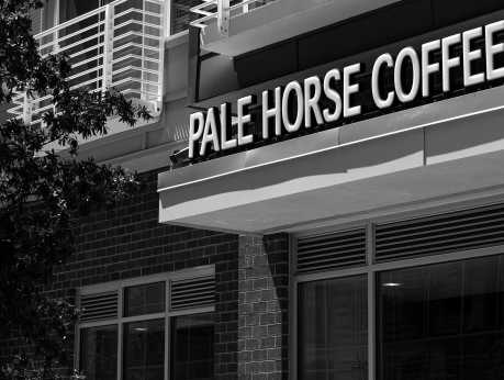 Pale Horse Summit Pointe-Exterior