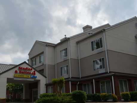Studios & Suites 4 Less