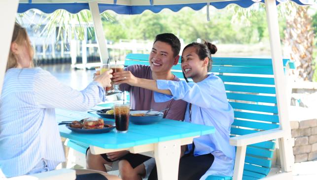 Outdoor Dining at Lockside