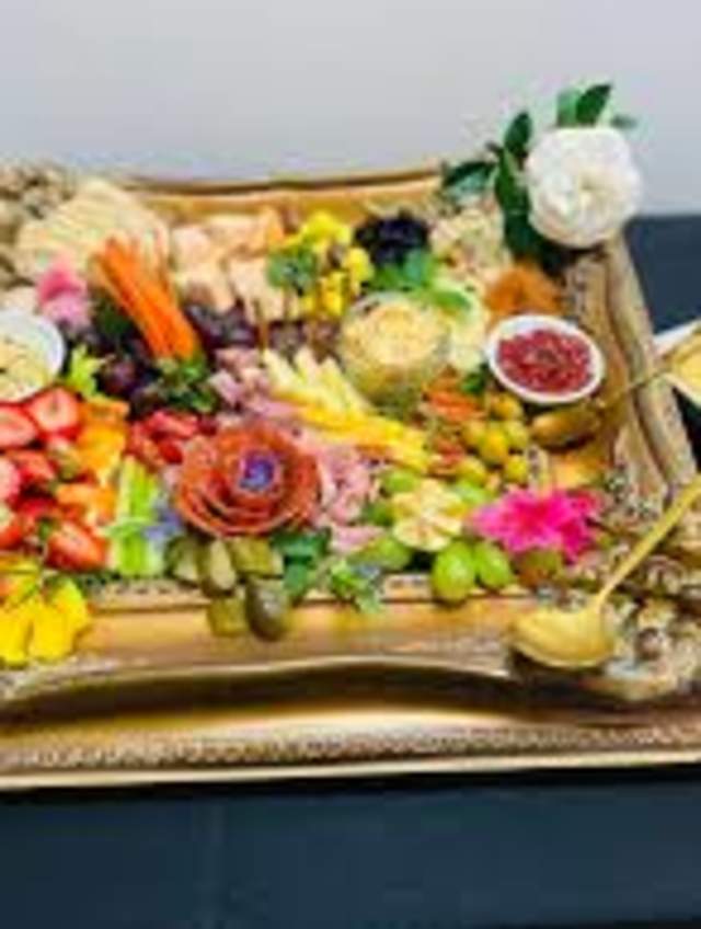 Celeb Studio + Celeb Gourmet Graze