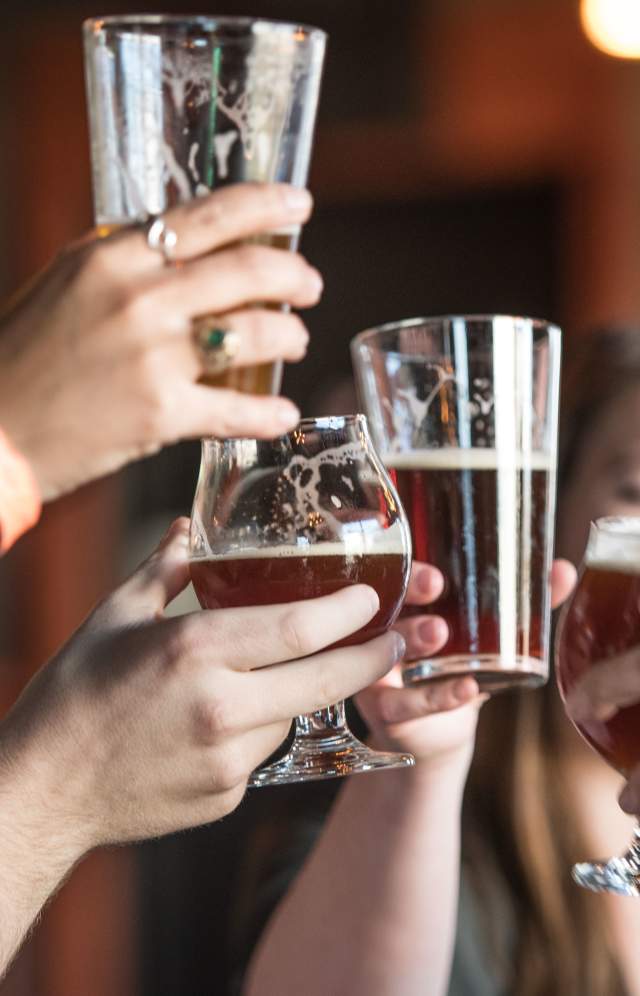 beer_cheers_River_Rat