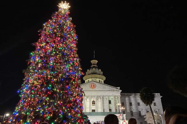 Hot December Highlights: Cookies, Craft Beer and Tidings of Cheer