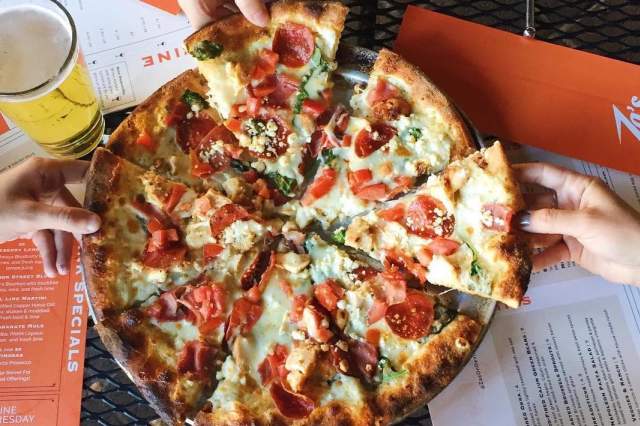 It's A 'Za Party: A Guide To Pizza in Columbia SC