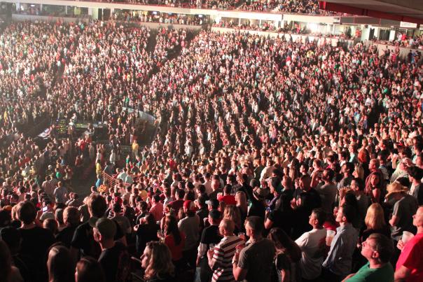 RHCP-crowd