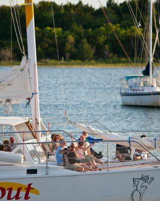 Lookout Cruises